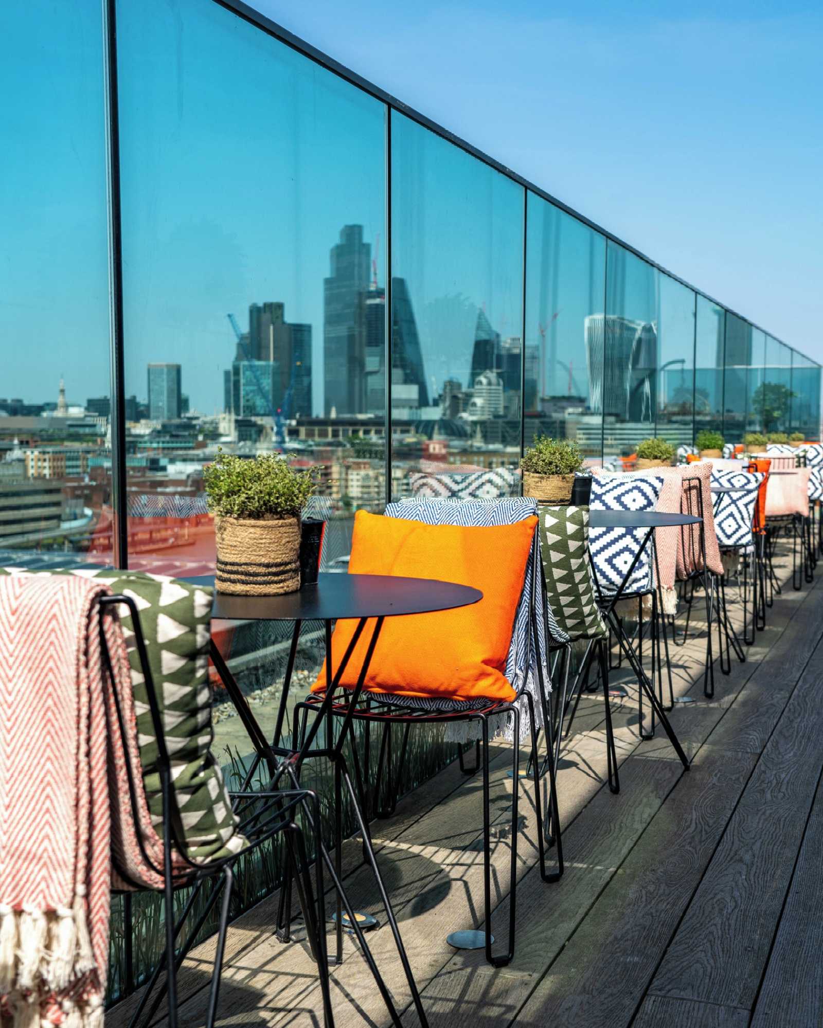 Rooftop 12th Knot - Sea containers in London - 3