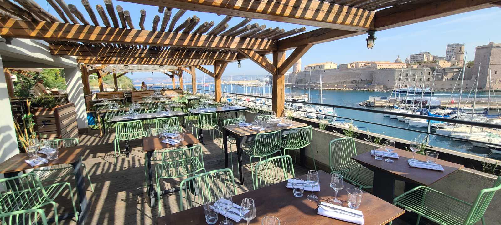 Rooftop Rowing Club Restaurant in Marseille