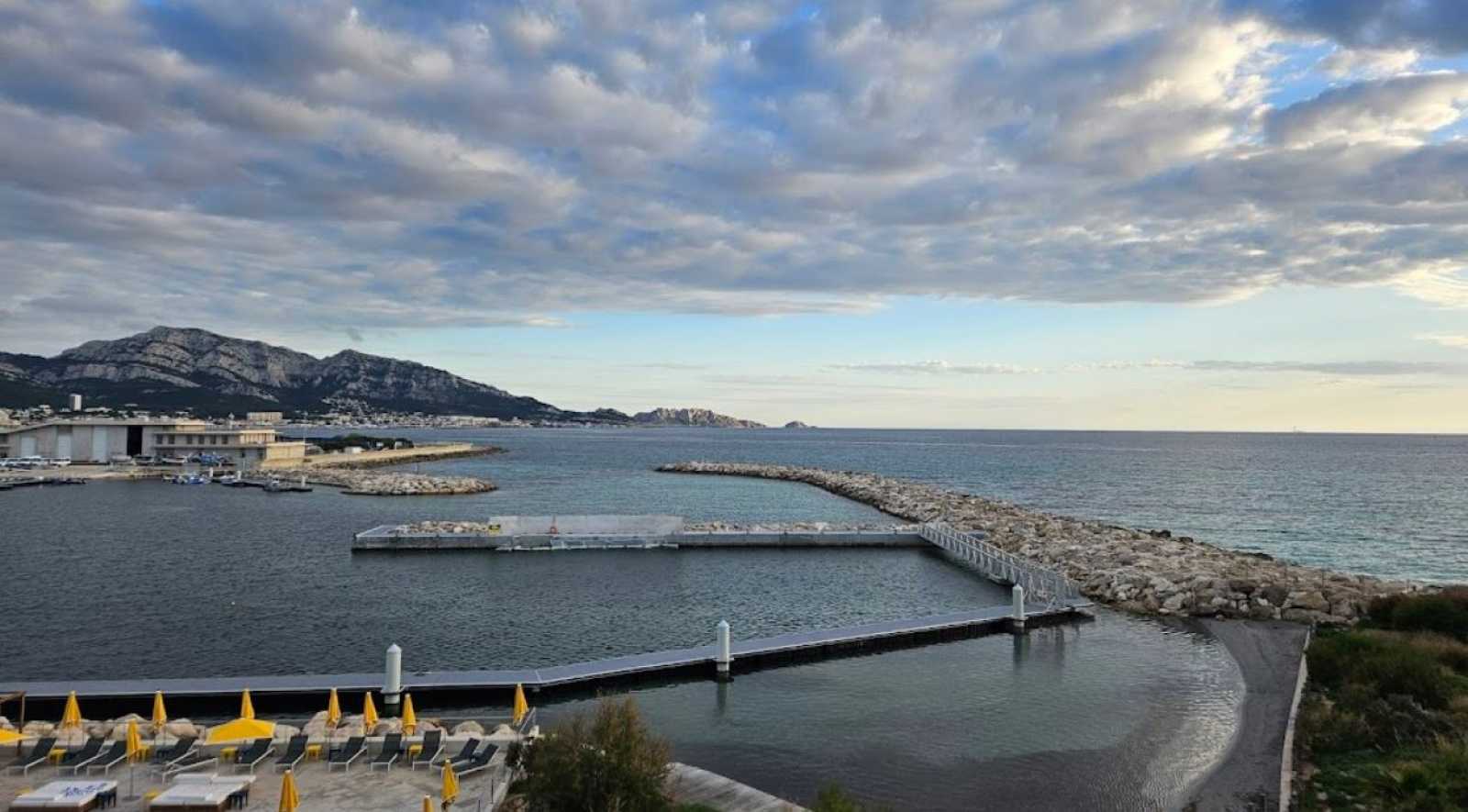 Rooftop Skybar Nhow in Marseille