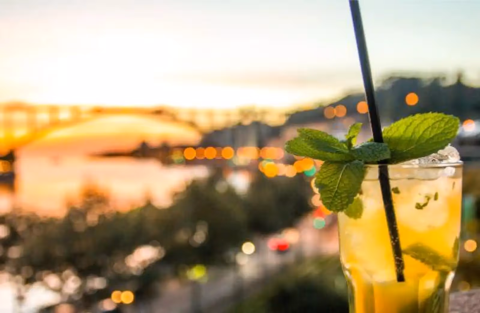 Rooftop Douro Sky Lounge in Porto - 4