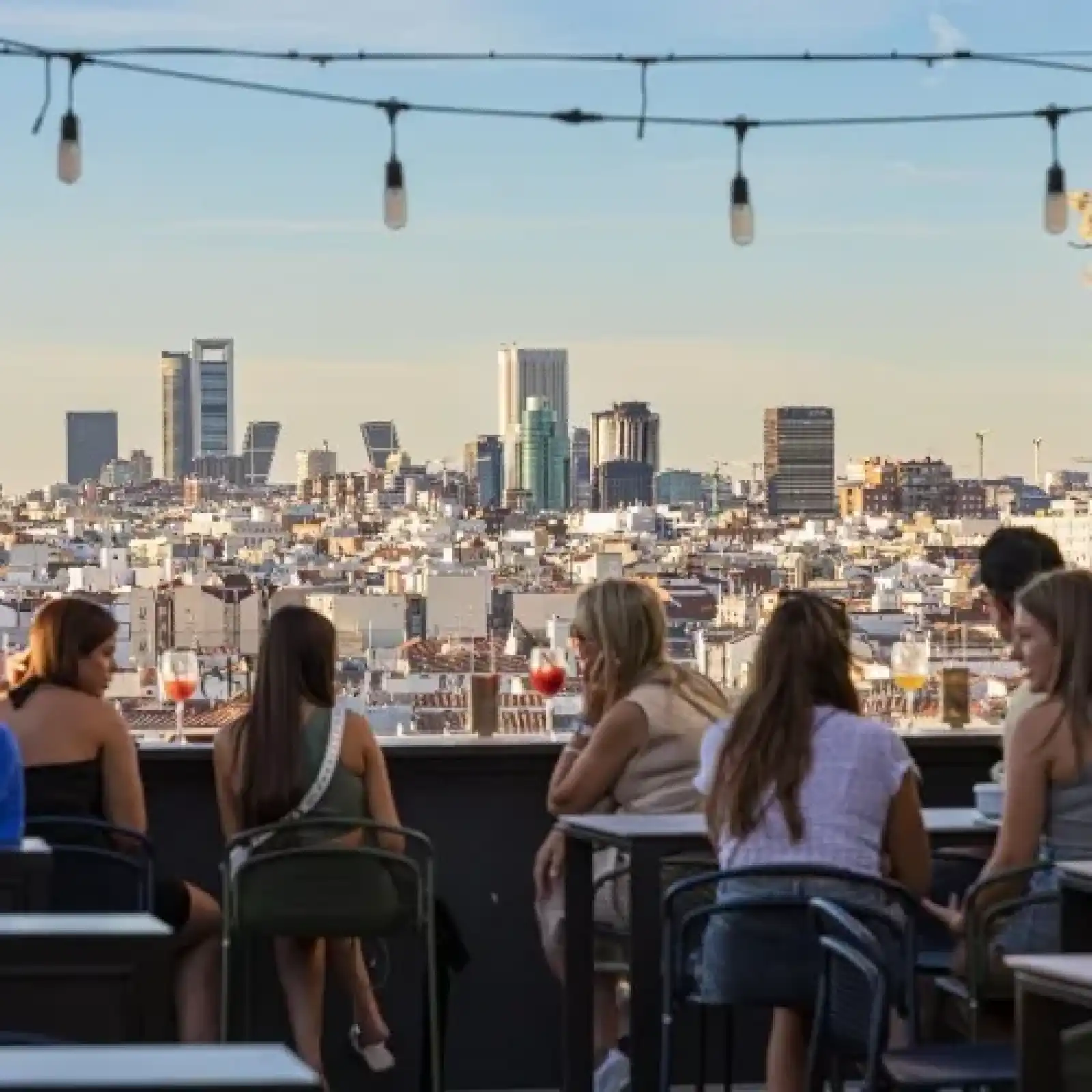 Rooftop Ella Sky Bar in Madrid - 2