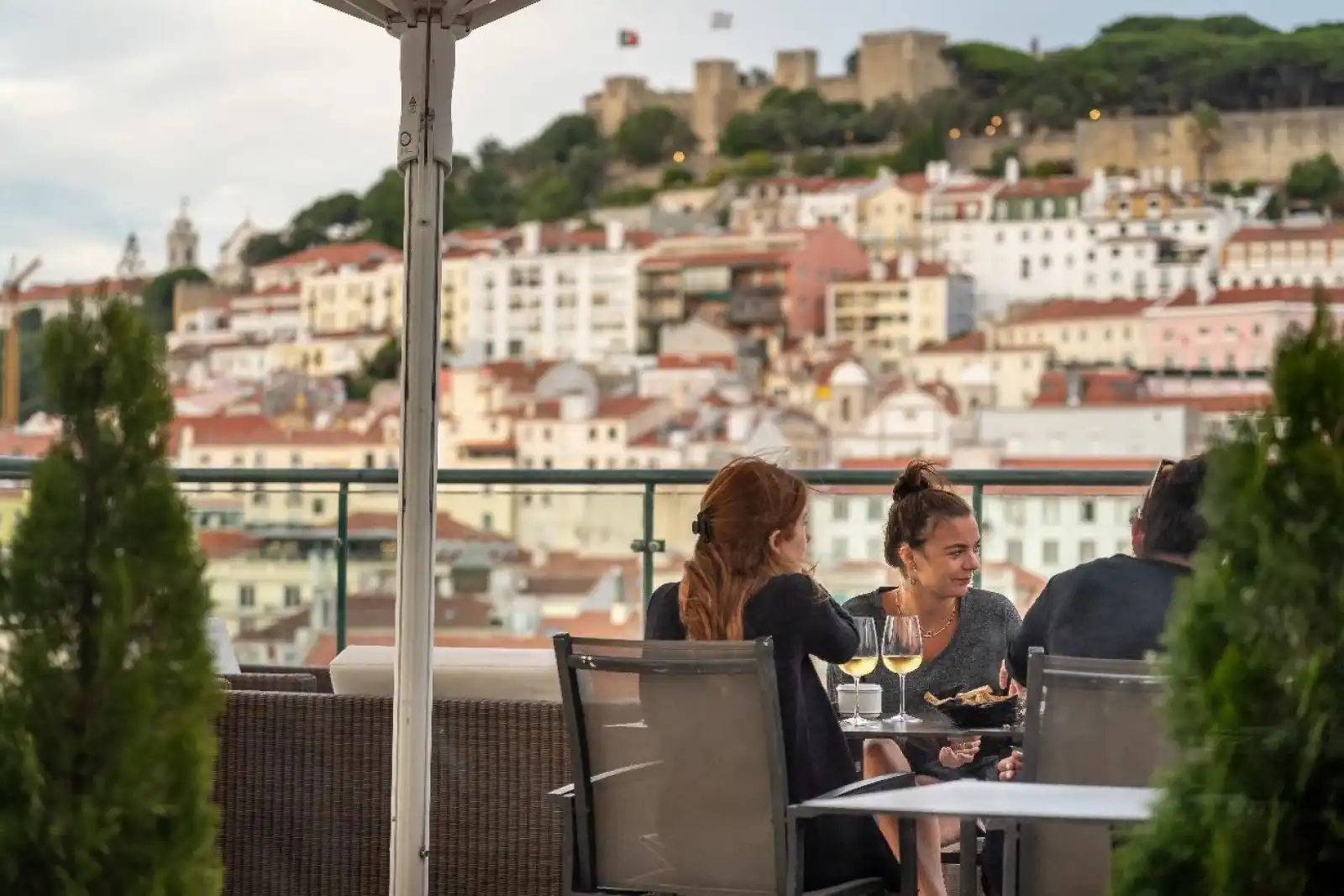 Entretanto Rooftop Bar in Lissabon - 2