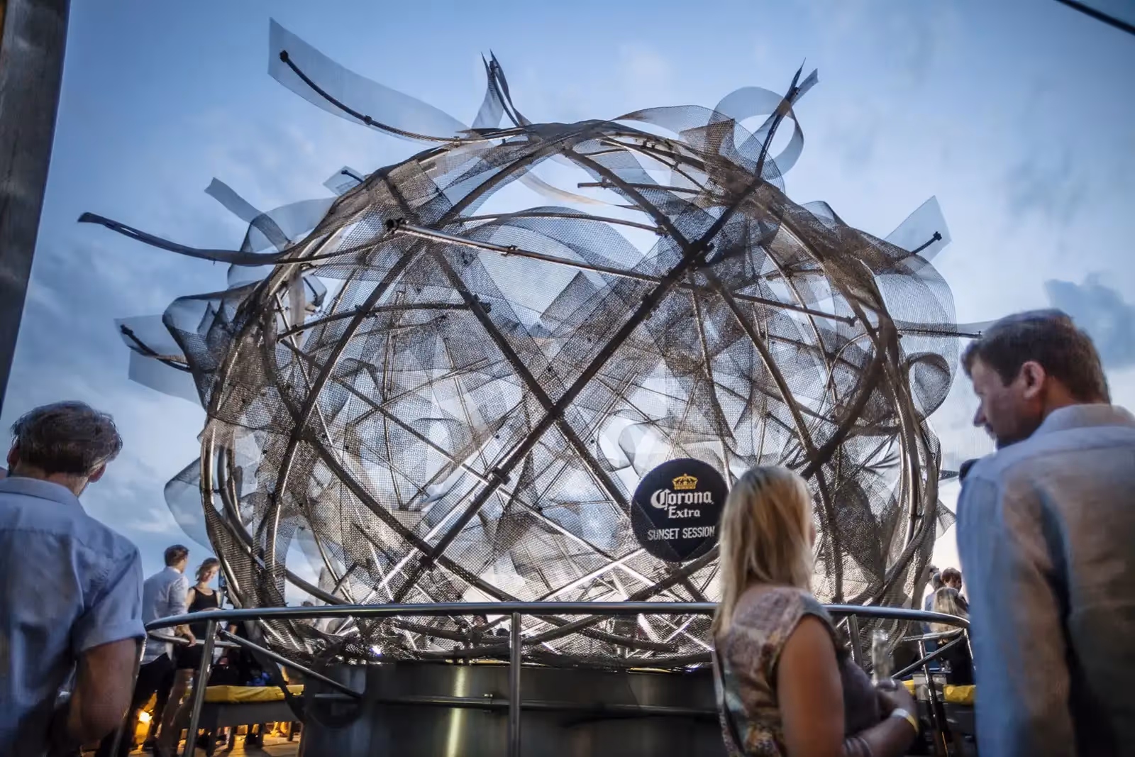 Rooftop Glass Bar in Prag - 2
