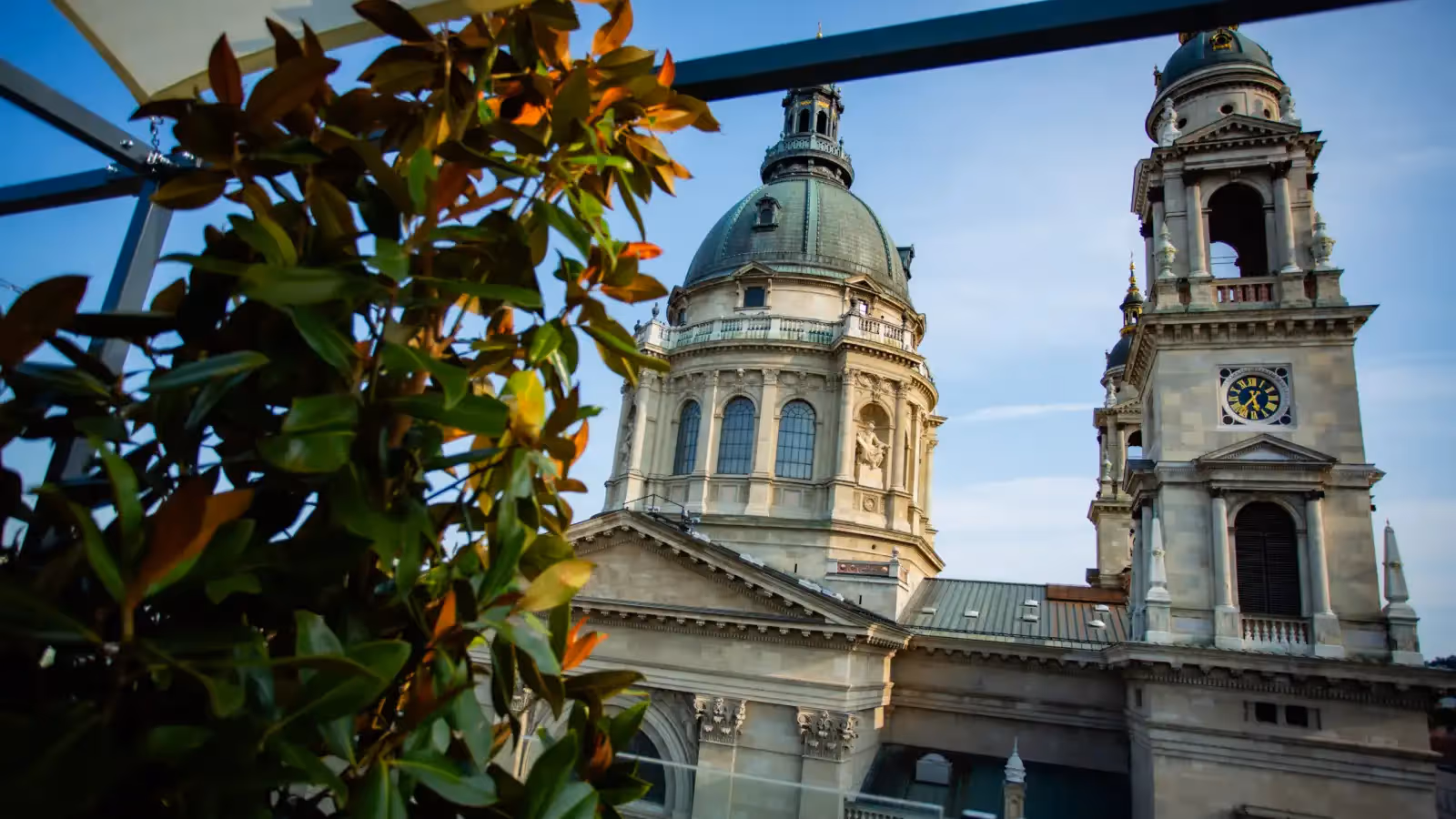 Rooftop ISSEI Skybar in Budapest - 1