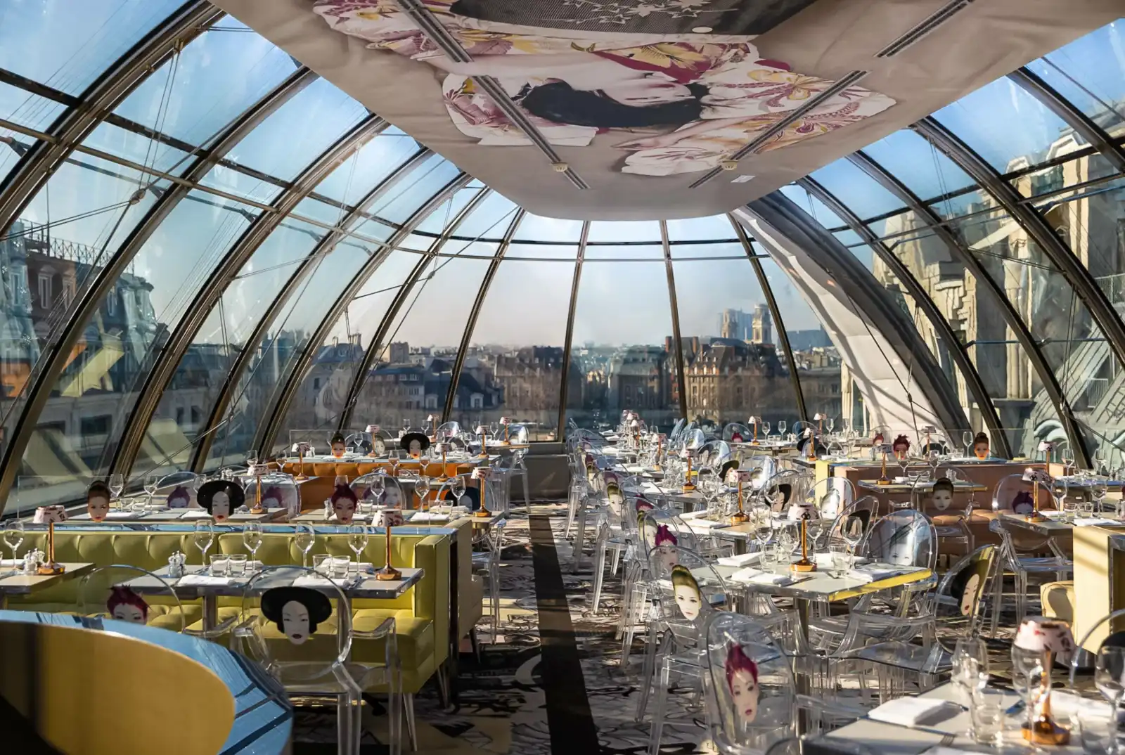 Rooftop Kong in Paris