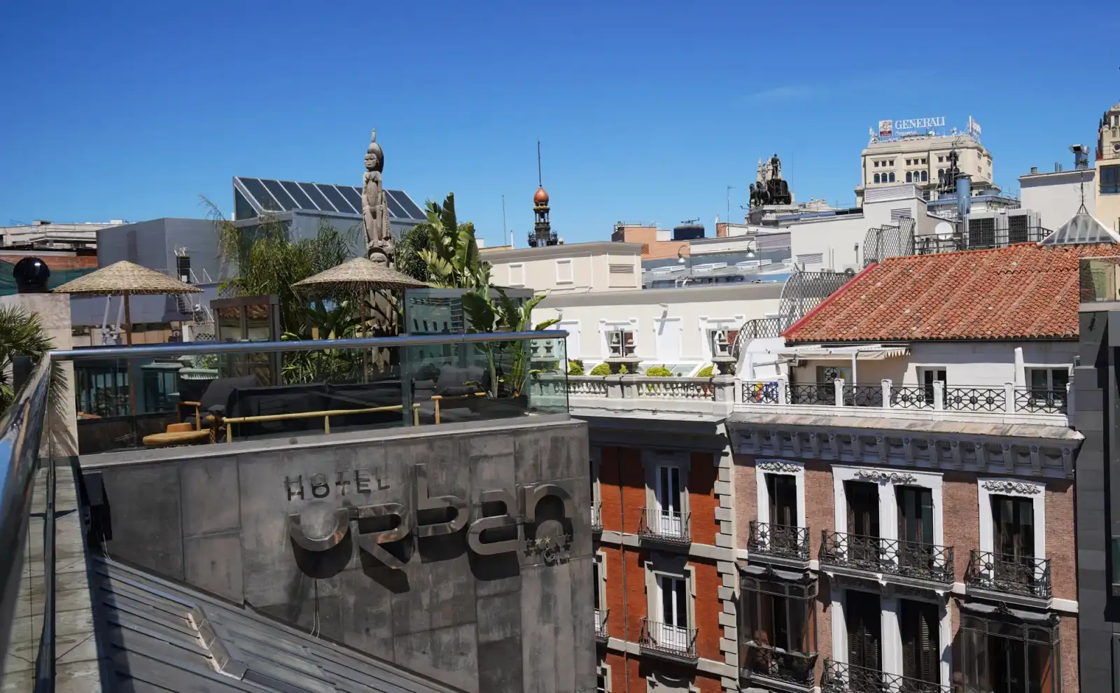 Rooftop La Terraza del Urban in Madrid - 1