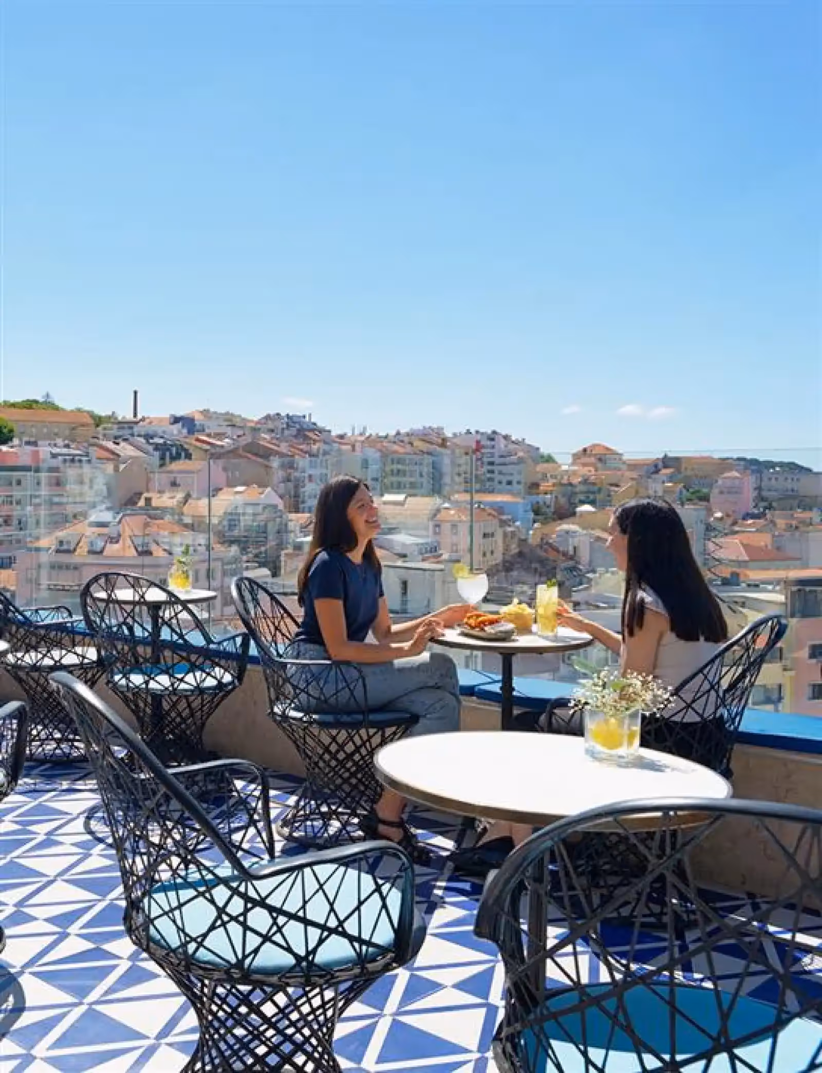 Limão Rooftop Bar in Lissabon - 2