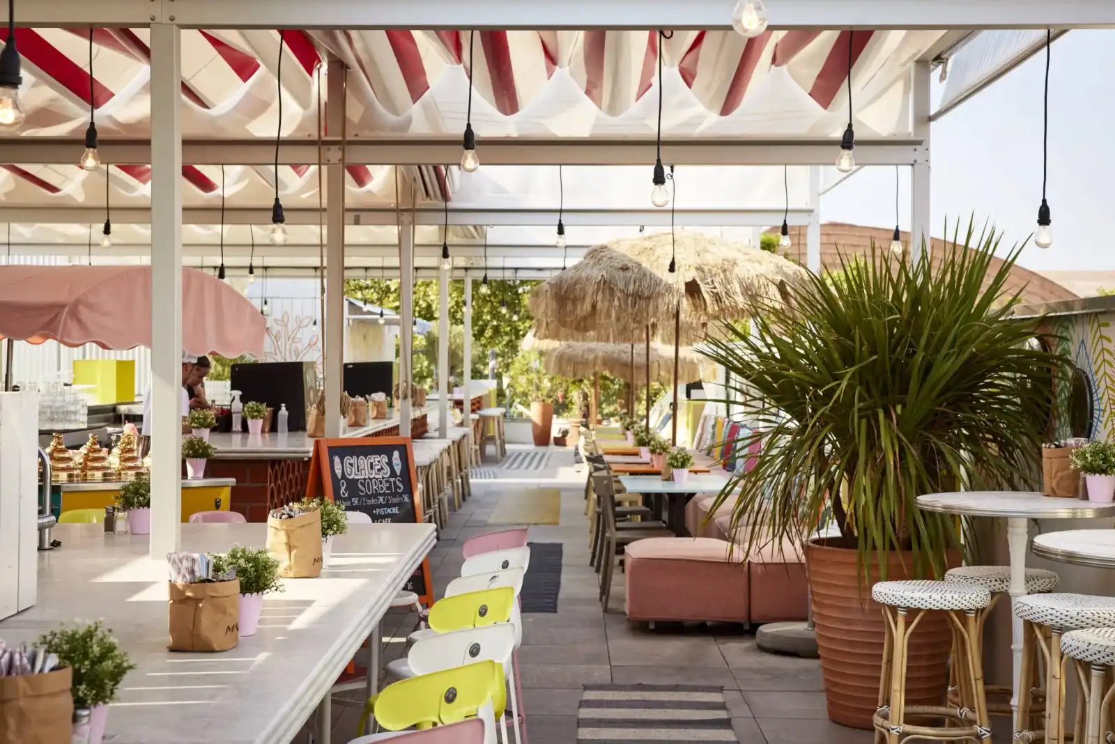 Rooftop Mama Shelter in Toulouse - 2