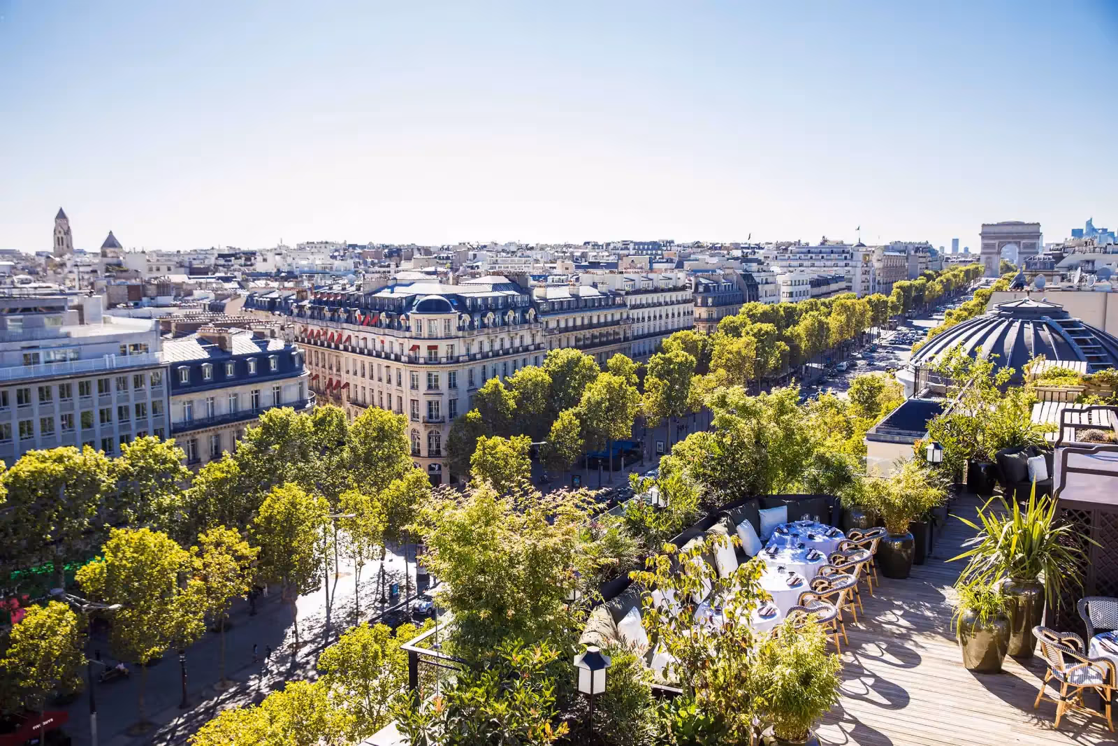 Rooftop Mūn in Paris - 1