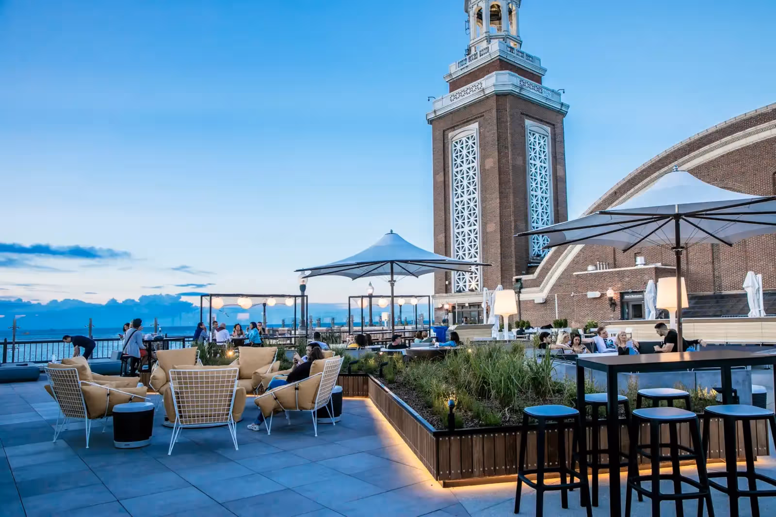 Offshore Rooftop in Chicago - 2