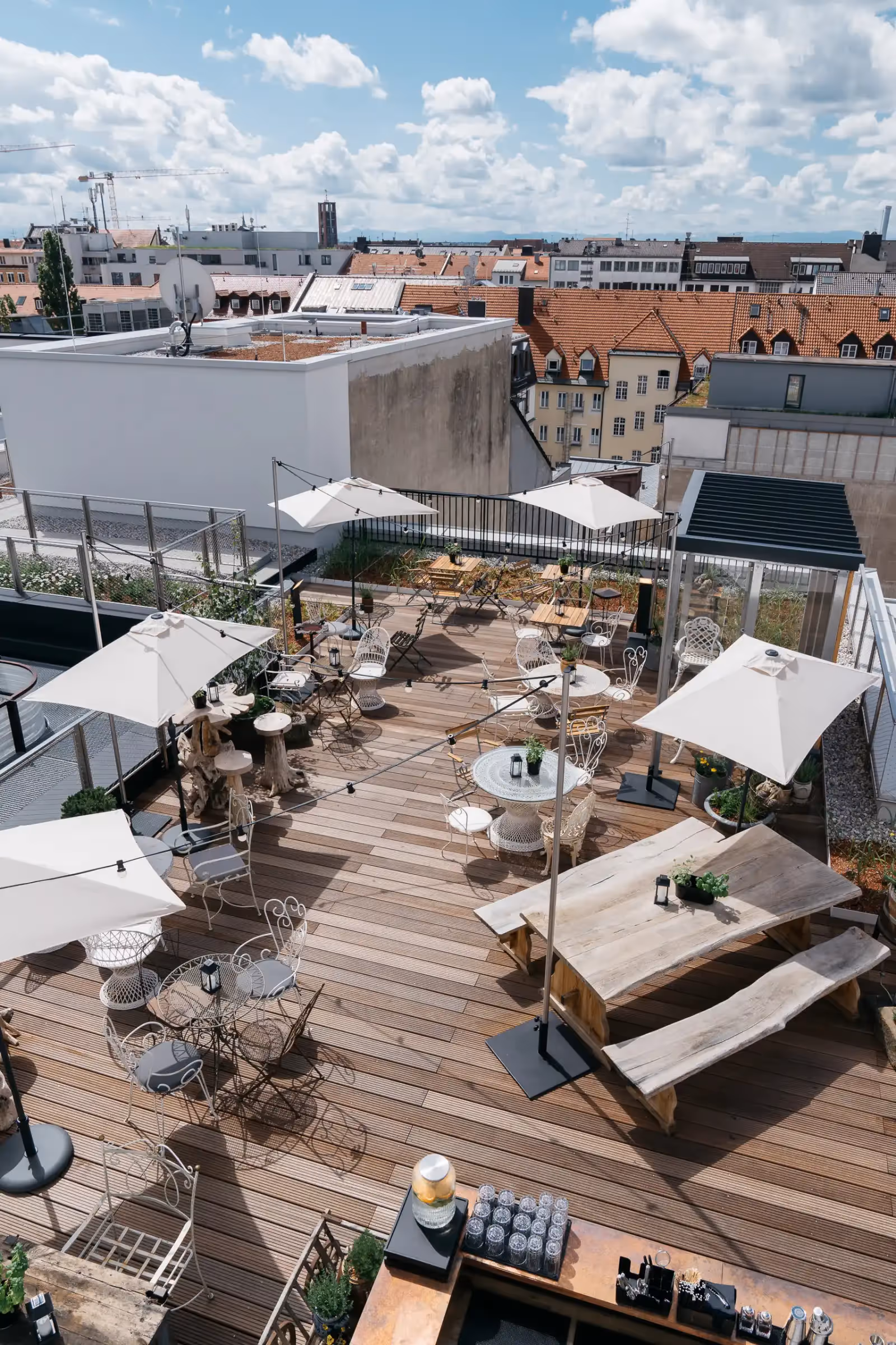 Ruby Rosi Rooftop Garden in München - 5