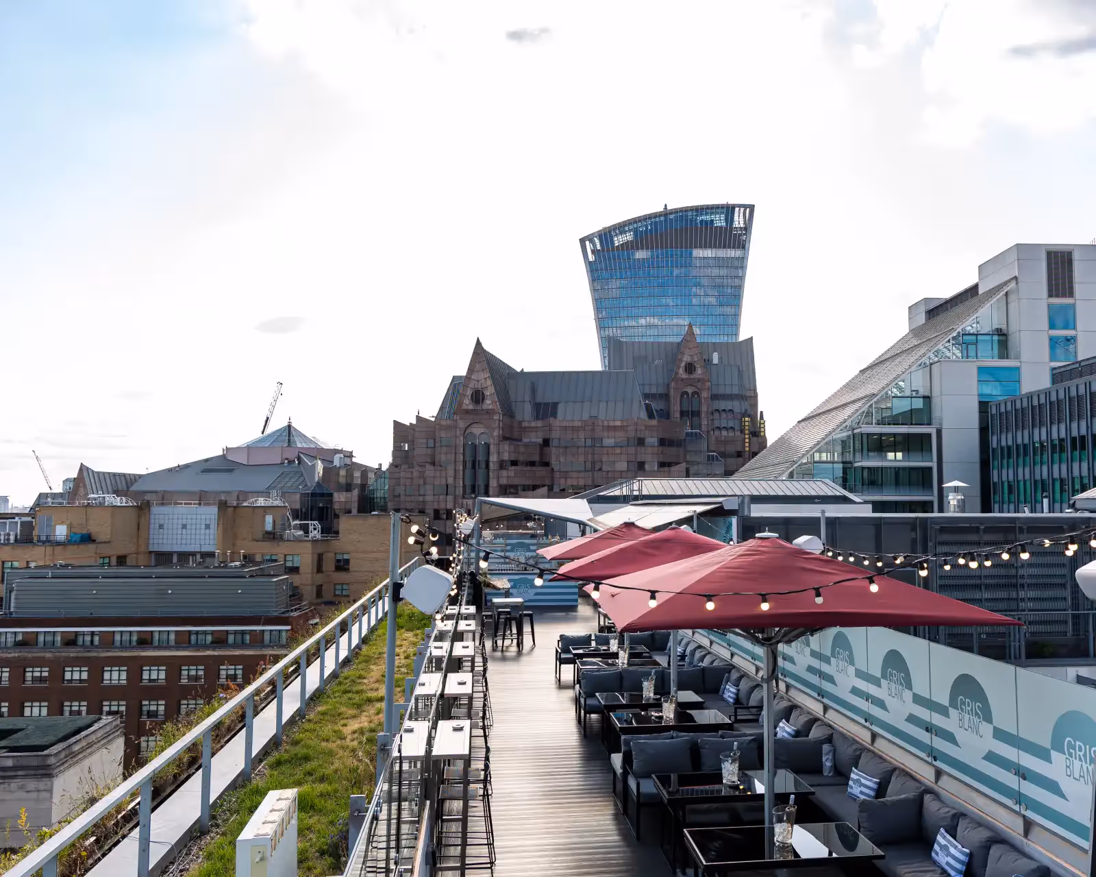 Rooftop Savage Garden in London - 3