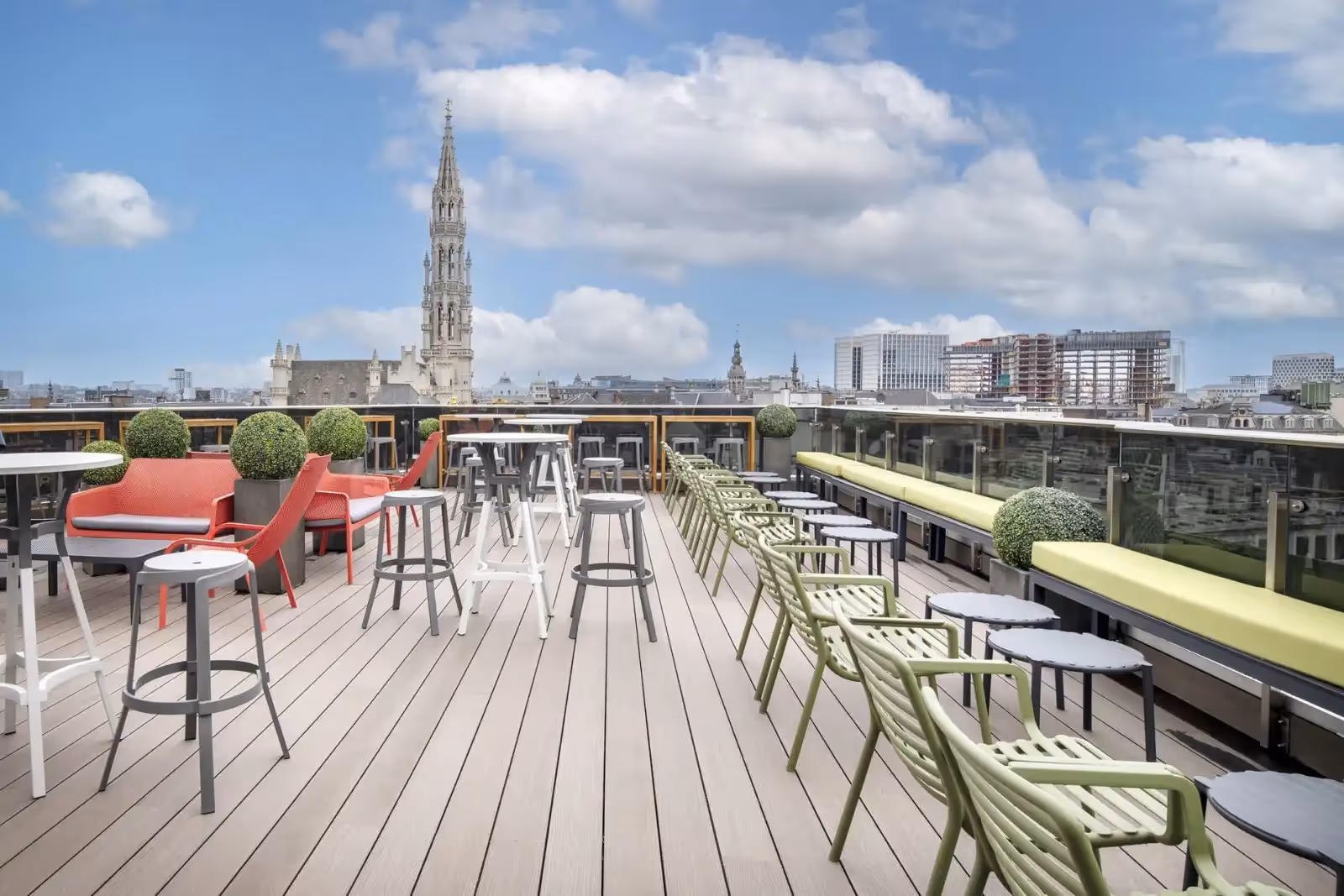 Secret Rooftop by Warwick in Brüssel - 1