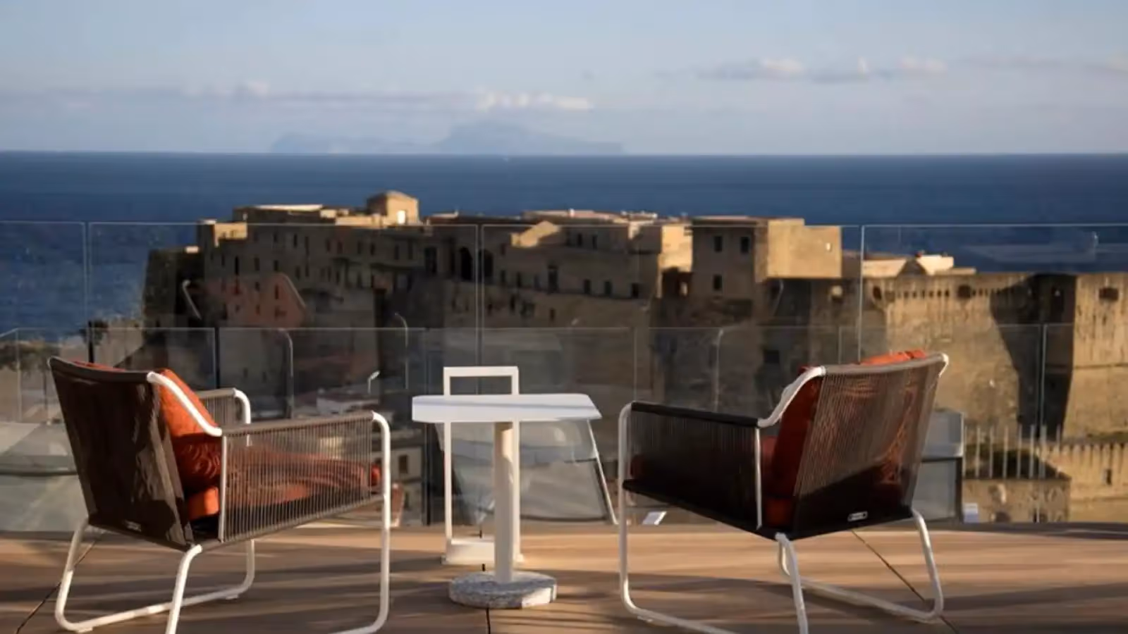 Rooftop Sky Lounge in Neapel - 2