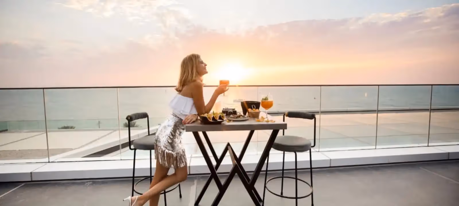 Rooftop SoBe in Dubai - 2