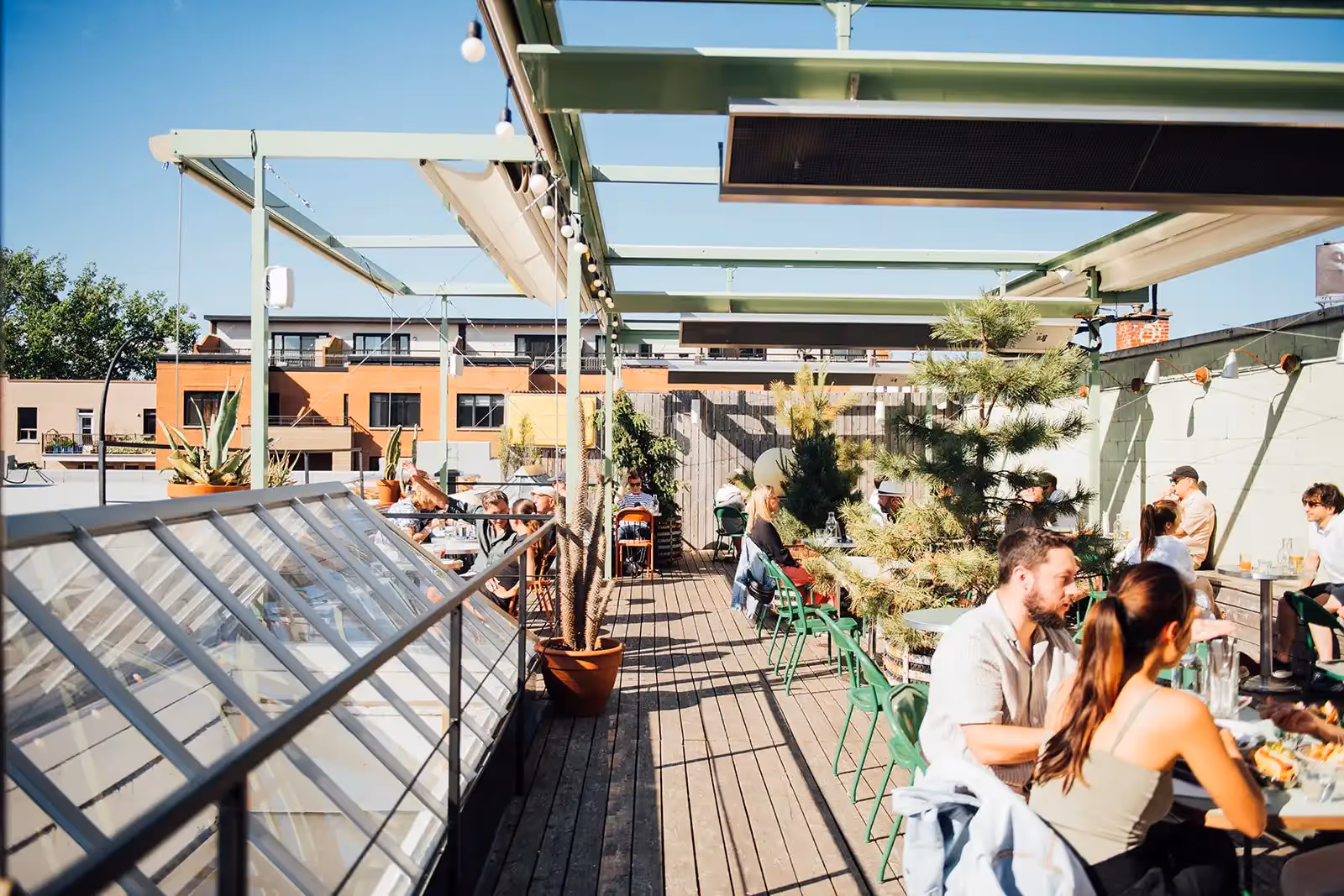 Rooftop Taverne Atlantic in Montreal - 1