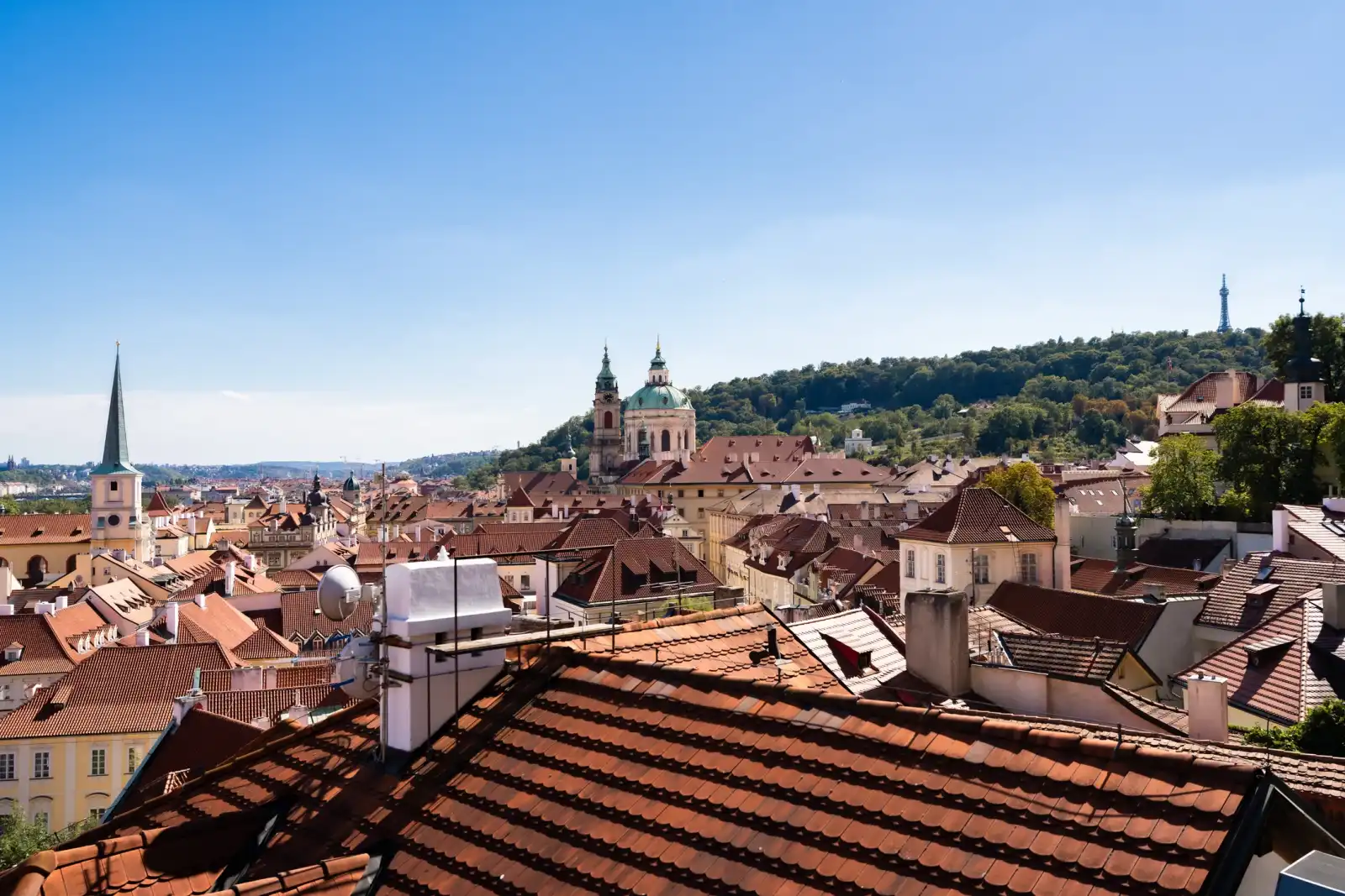 Rooftop Terasa U Zlaté studně in Prag - 3