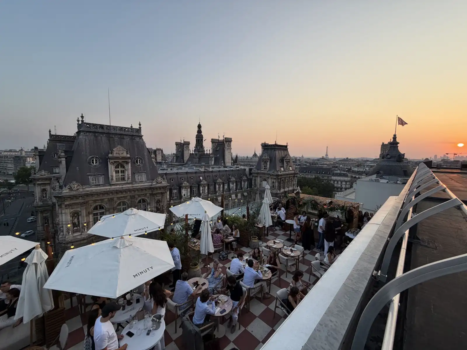 Rooftop Terraza Mikuna in Paris - 1