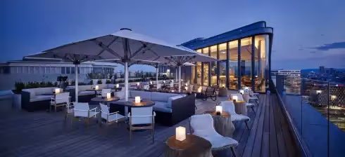 Aurora Rooftop Bar Wien