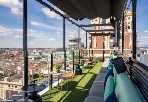 Rooftop Ella Sky Bar Madrid