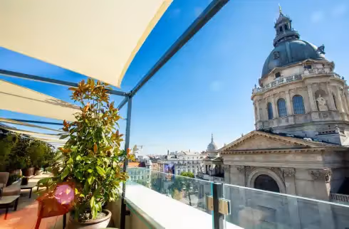 Rooftop ISSEI Skybar Budapest