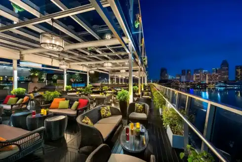 Moon Rooftop Bar & Lounge Singapur
