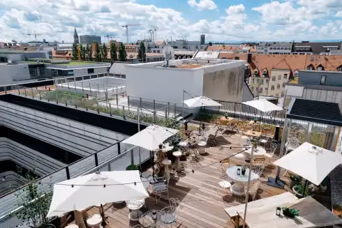 Ruby Rosi Rooftop Garden München