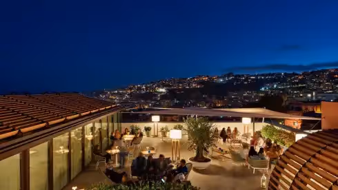 Rooftop The NIQ Bar Neapel