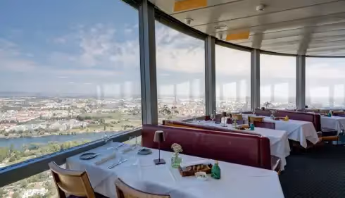Rooftop Turm Restaurant Wien