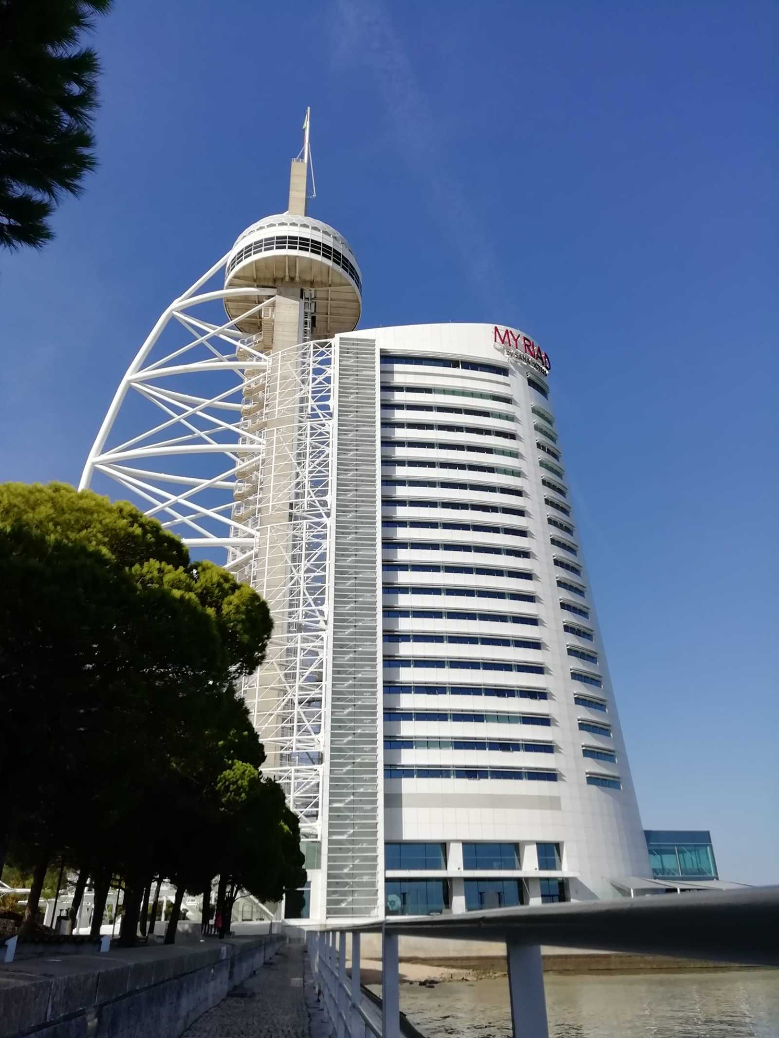 Rooftop Vasco da Gama Tower Babylon 360º in Lissabon - 4