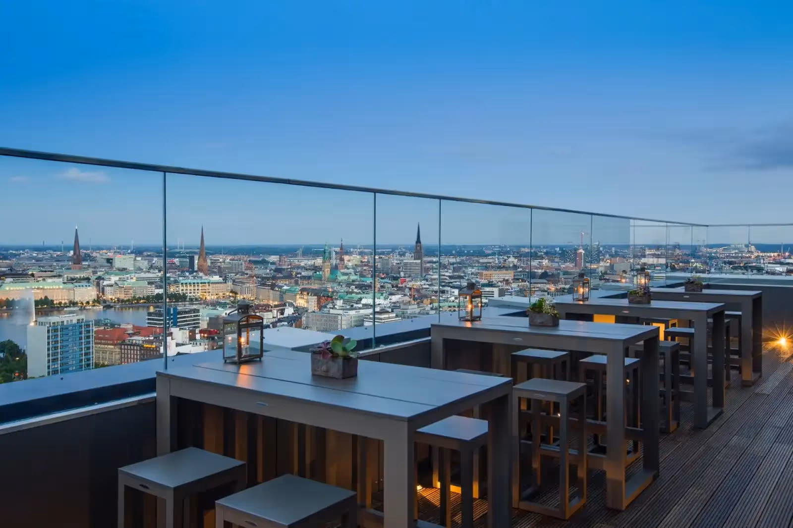 Rooftop TWOSIX in Hamburg - 1