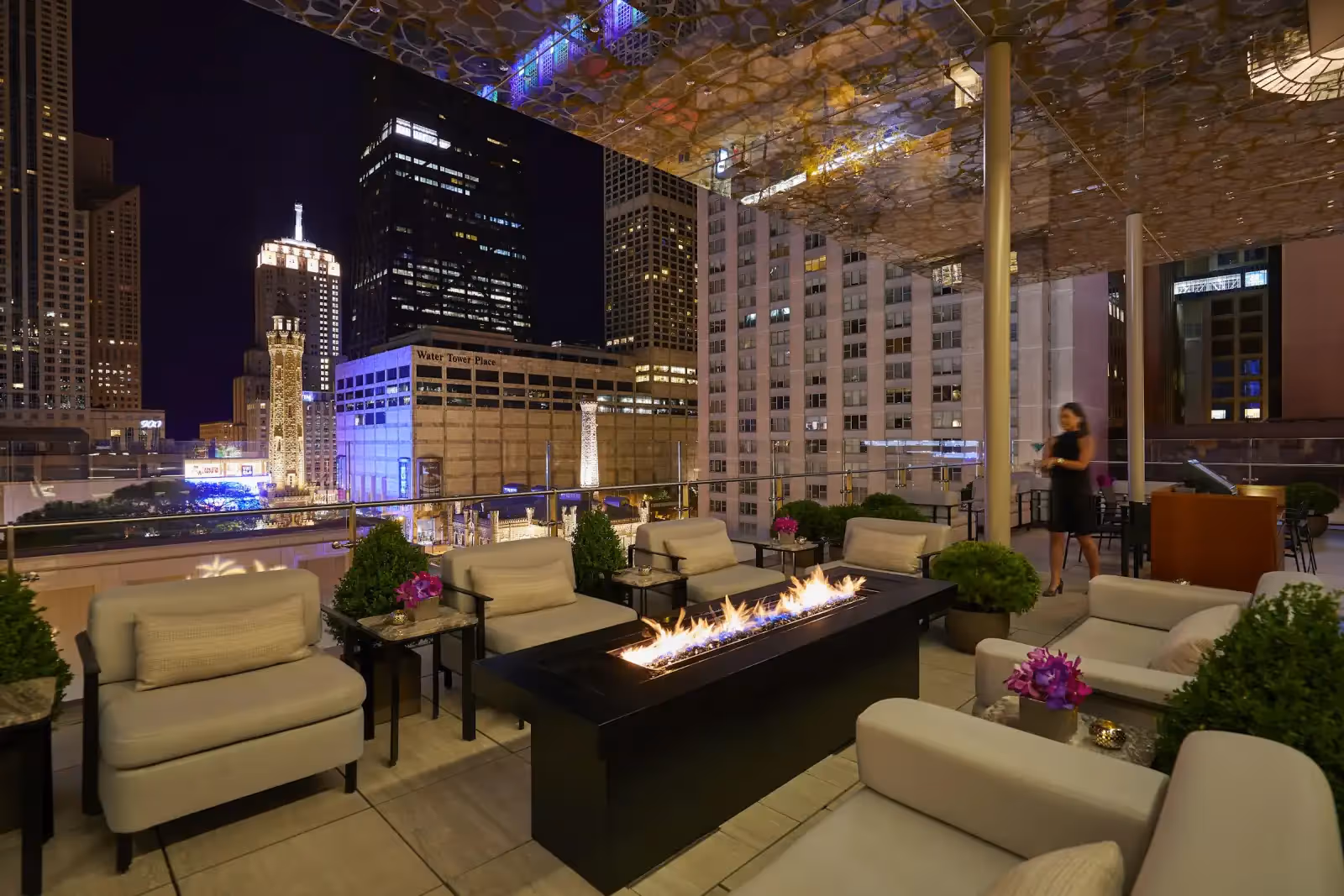 Rooftop Z Bar in Chicago - 2